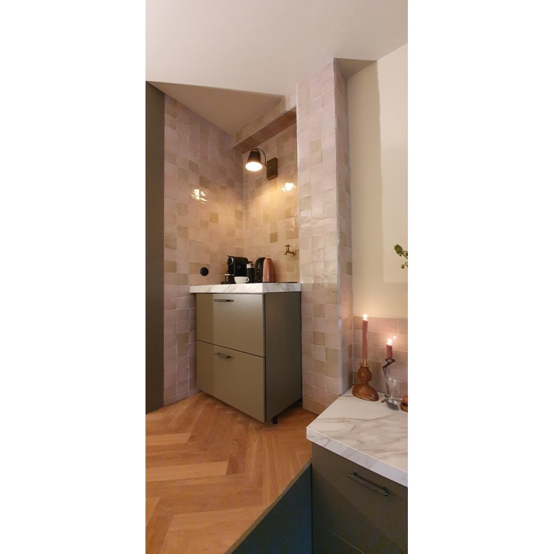 Różowo-szare Płytki Zellige - Gris Rose - łazienka