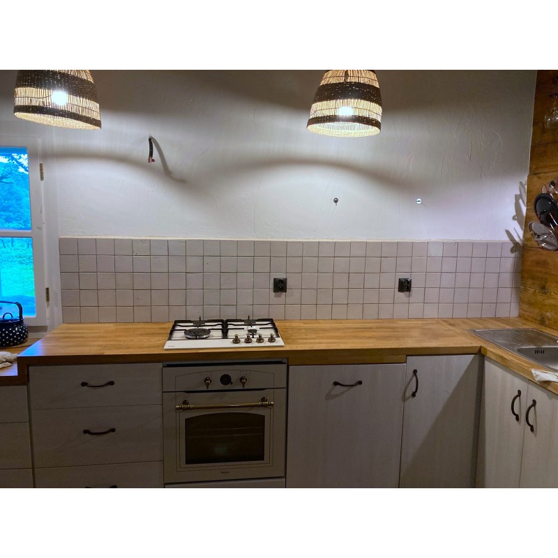 Płytki Azulejo 10x10 Beige Matt w kuchni