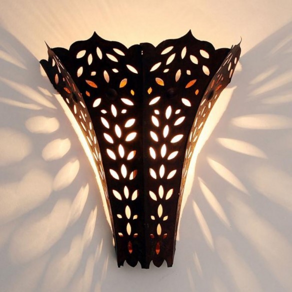 Orientalna żelazna lampa ścienna EWL16